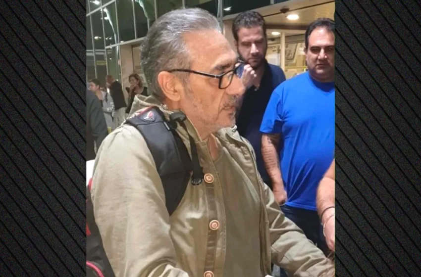  Νότης Σφακιανάκης: Viral η φωτογραφία από το αεροδρόμιο