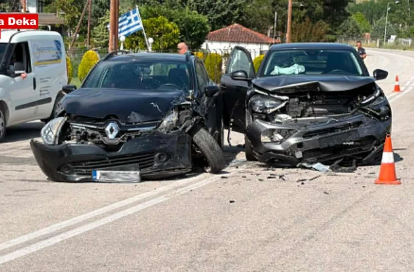  Σοκαριστικό τροχαίο στην Καστοριά – Σώθηκαν οι επιβαίνοντες δύο Ι.Χ. μετά από μετωπική σύγκρουση
