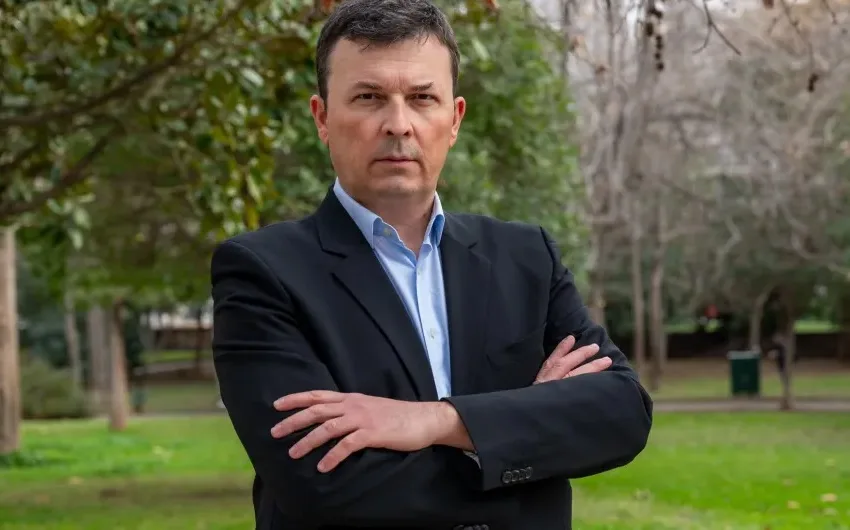  Ποιος είναι ο Δρ. Σπύρος Δρίτσας, που ανέλαβε τομεάρχης υγείας στην ΕΛ.Α.Σ