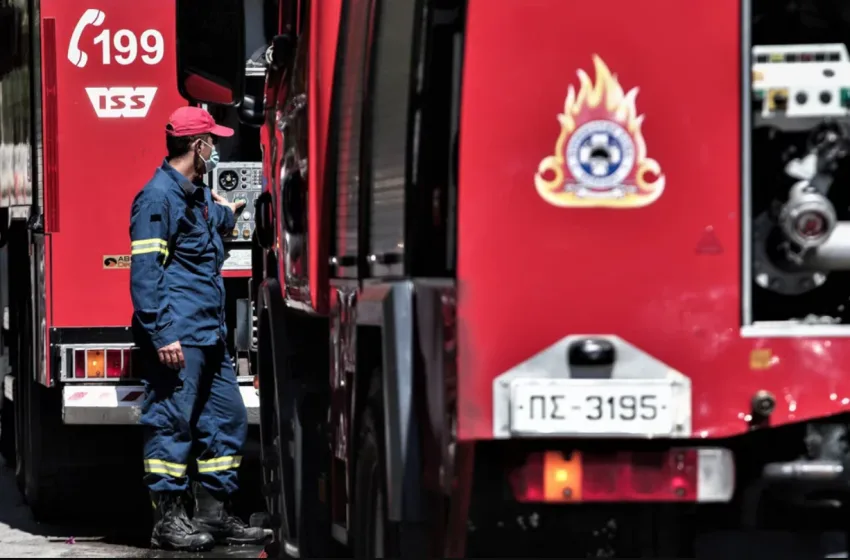  Φωτιά και στην Κέρκυρα: Τραυματίστηκε πυροσβέστης