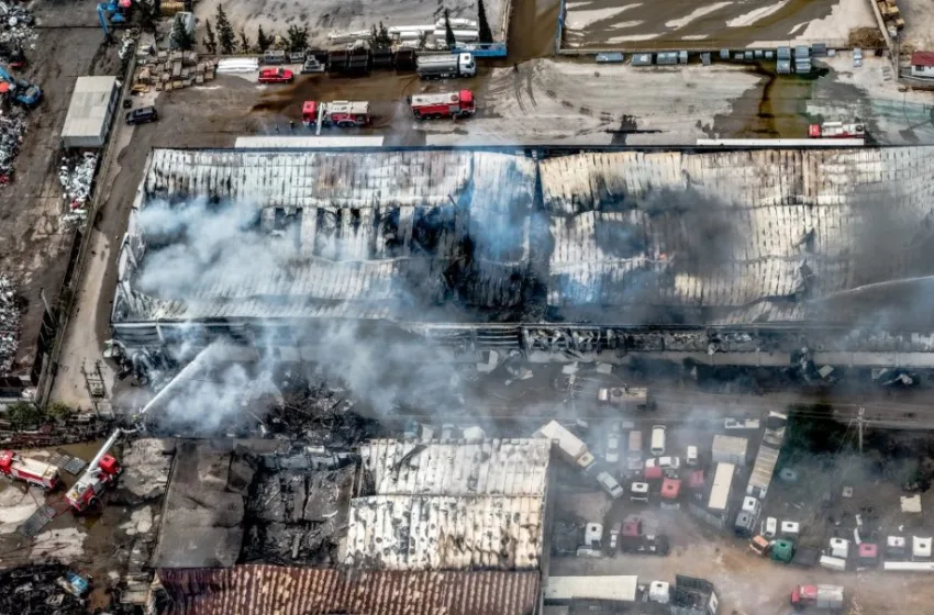  Φωτιά στον Ασπρόπυργο: Σε κρίσιμη κατάσταση  οι τρεις εγκαυματίες–Υποβλήθηκαν σε νέες χειρουργικές επεμβάσεις