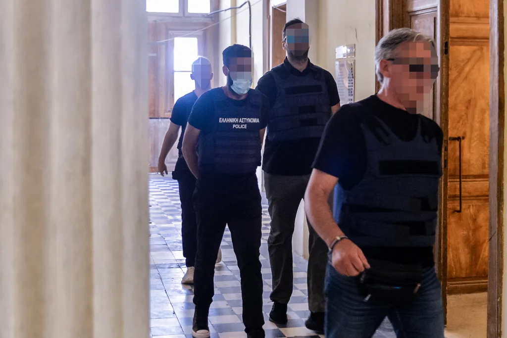 41 εργολαβος