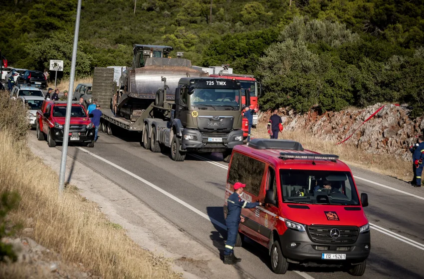  Εύβοια: Χειροπέδες σε 2 ανήλικους για φωτιά στην Ερέτρια από κροτίδες