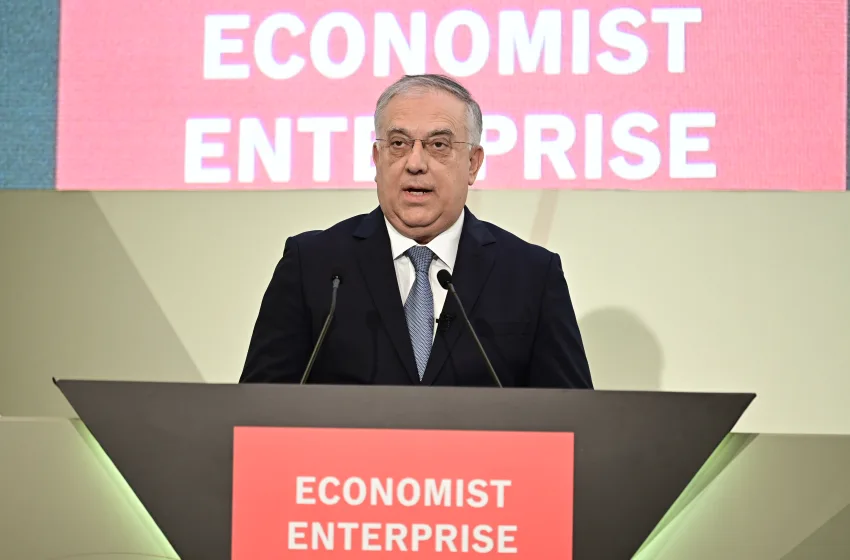  Θεοδωρικάκος: Η ευημερία  περνάει μέσα από την ενίσχυση της παραγωγικότητας, όχι από τα επιδόματα