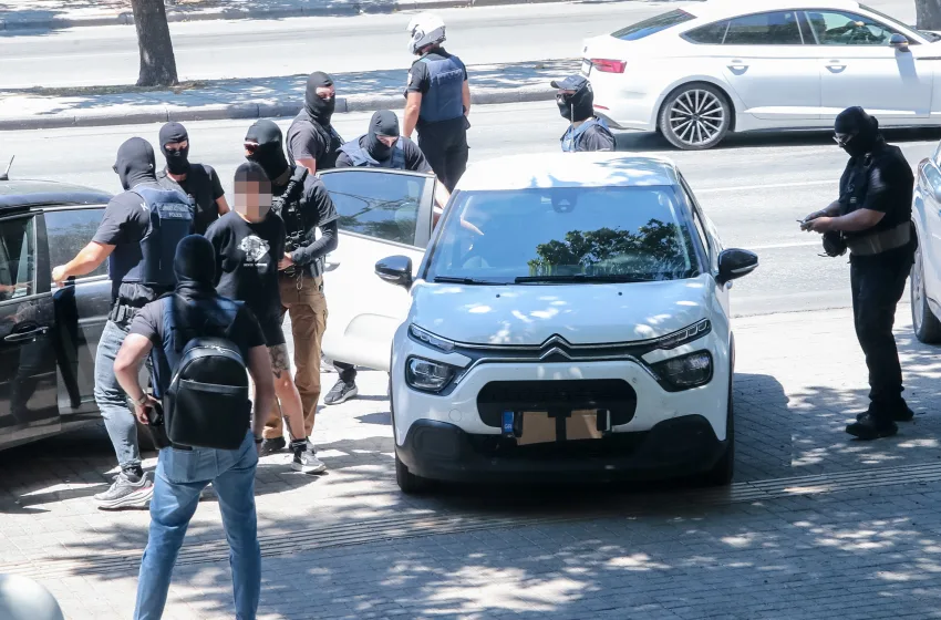  Επίθεση στη Νέστορα: Η ομπρέλα που πρόδωσε τους δράστες-Εξετάζονται και δυο κινητά τηλέφωνα