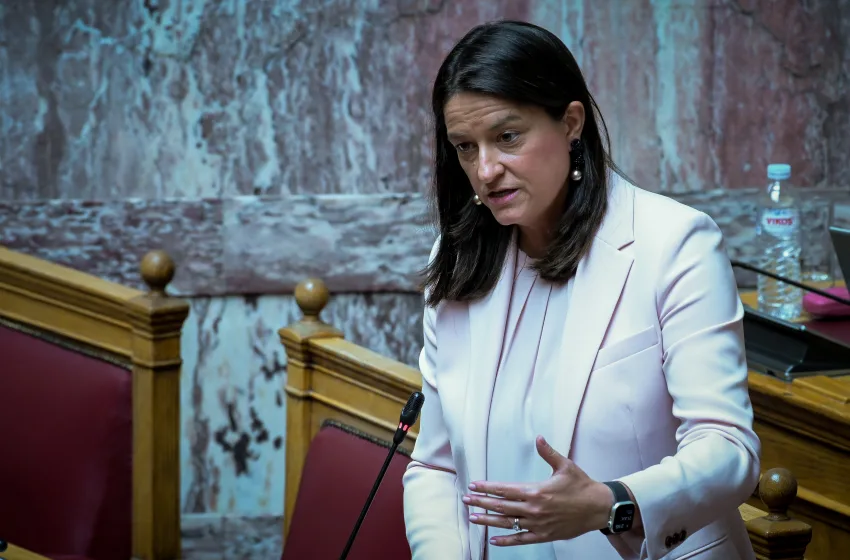  Κεραμέως για συντάξεις χηρείας: Κλείνει  εκκρεμότητα δέκα ετών- Θα επανέλθουν στο 70% όσες υπέστησαν μειώσεις