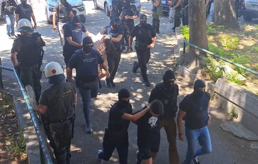  Θεσσαλονίκη: Στα δικαστήρια οι κατηγορούμενοι για τη δολοφονική επίθεση στο σπίτι της Νέστορα