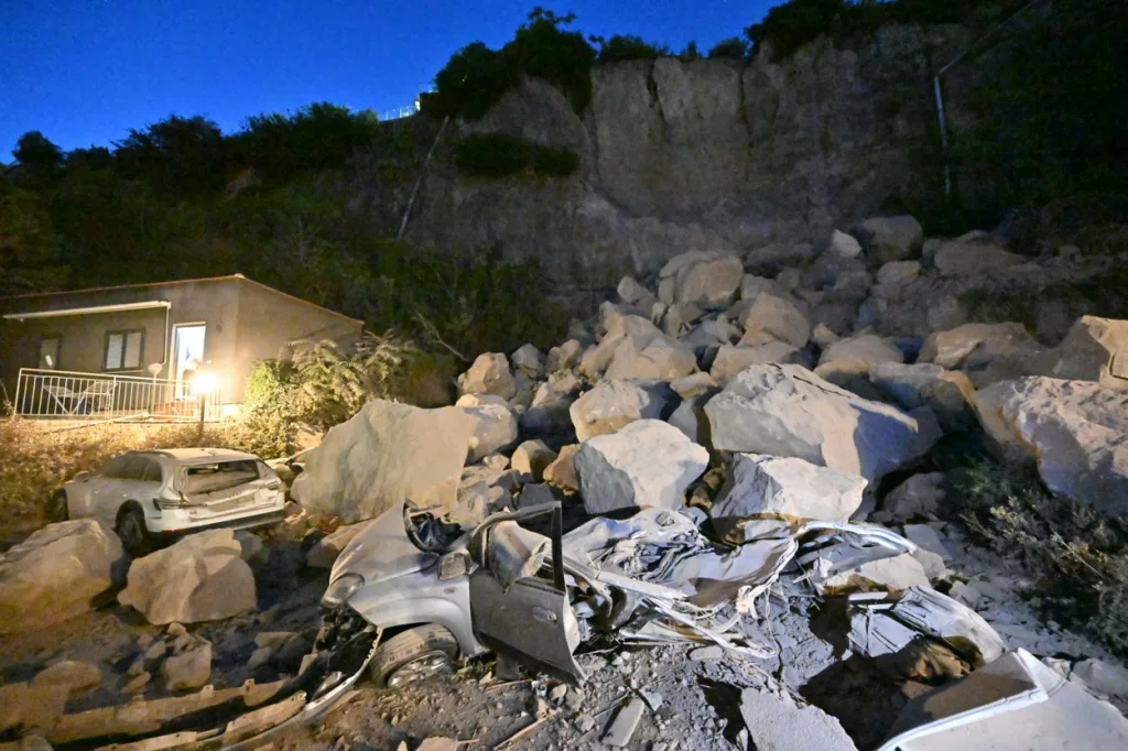 Italy seismos