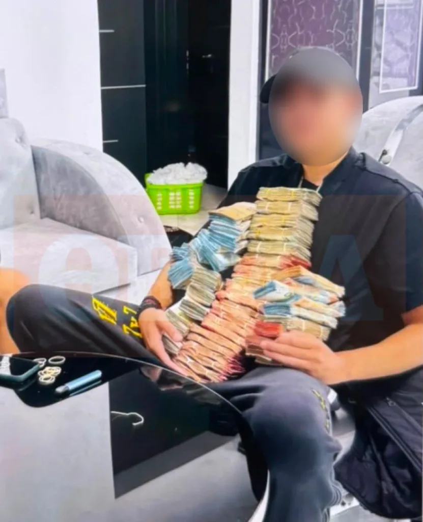 Ζεφύρι: Λίρες, μετρητά και πανάκριβα ρολόγια στα χέρια των απατεώνων-Οικογενειακό κύκλωμα 7 ZEF2