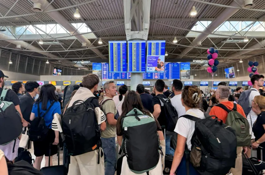  Αεροδρόμια: Ουρές και μεγάλες καθυστερήσεις λόγω του νέου συστήματος συνοριακών ελέγχων