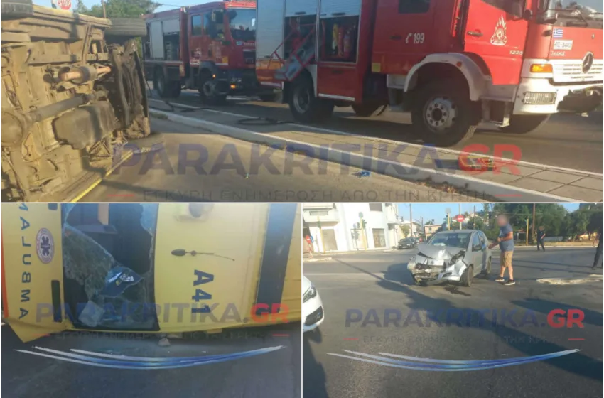 Εικόνες σοκ: Σφοδρή σύγκρουση ασθενοφόρου με ΙΧ-Νεκρός από ανακοπή ασθενής, τραυματίες τα μέλη του ΕΚΑΒ