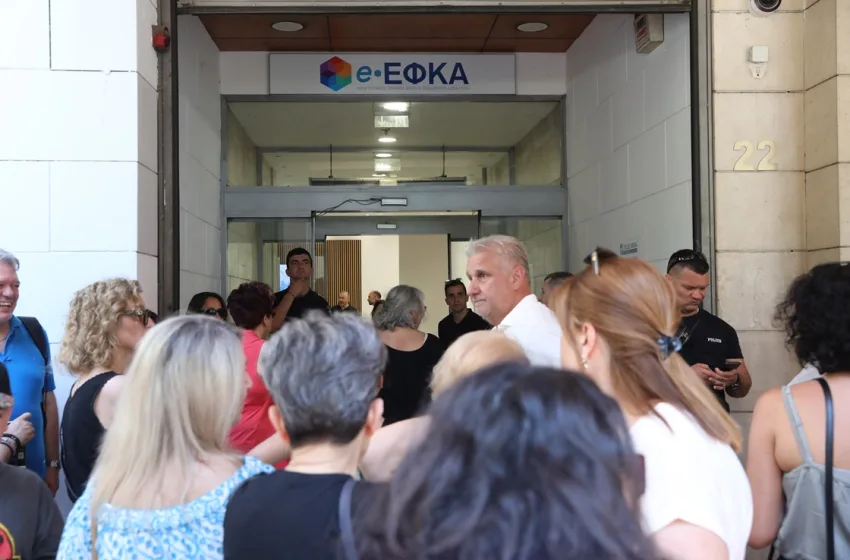  Έρευνα libre: Χαρτογραφώντας το φαινόμενο της “δεύτερης δουλειάς” στην Ελλάδα- Επιλογή ή ανάγκη; 