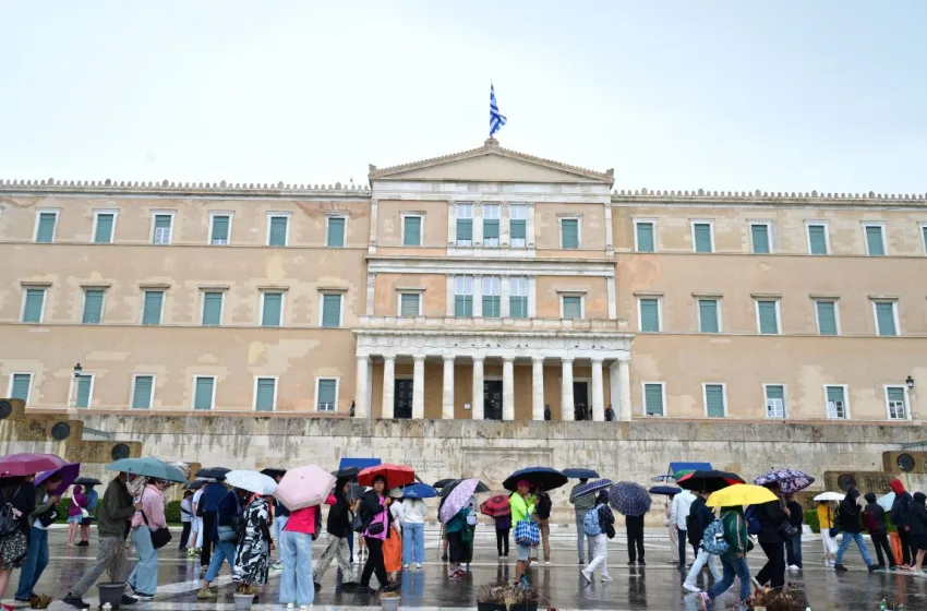  Καιρός: Επικαιροποίηση έκτακτου δελτίου με “πορτοκαλί” προειδοποίηση για την Αττική-Δύο κύματα καταιγίδων 
