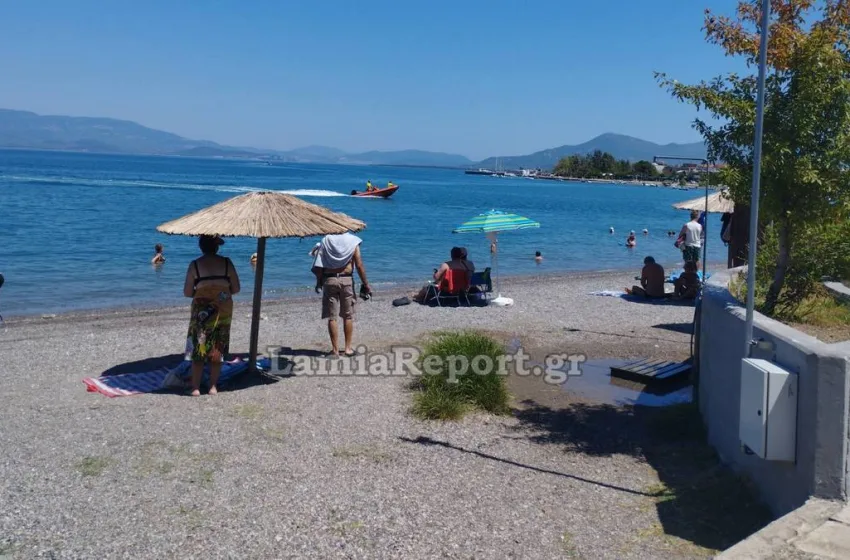  Καμένα Βούρλα: Εργαζόμενοι καταστήματος έσωσαν 87χρονη από πνιγμό