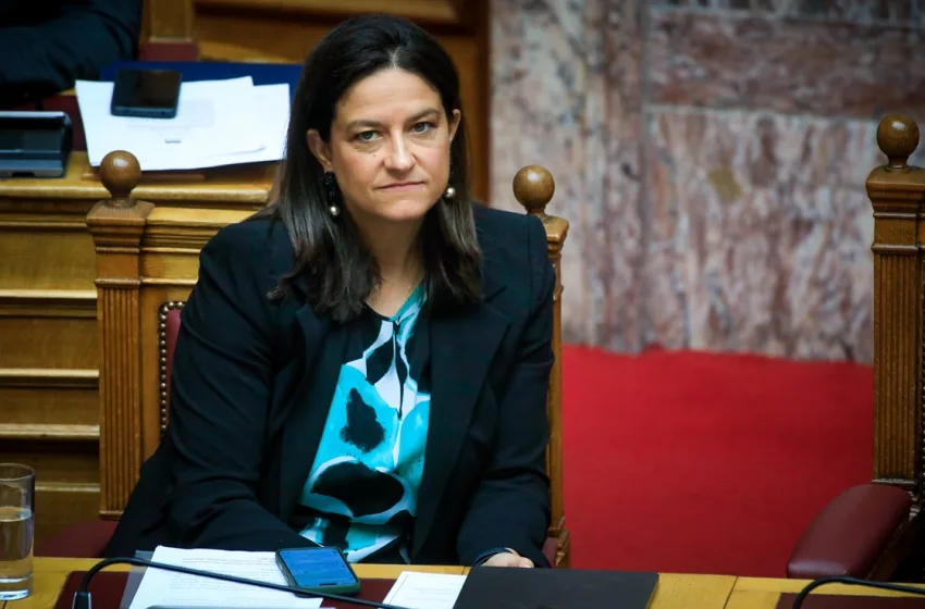  Κεραμέως: Καμία περικοπή στις συντάξεις χηρείας, θα λαμβάνονται και οι δύο στο ακέραιο