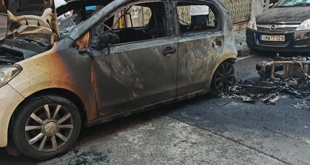 kypseli kahke autokinito