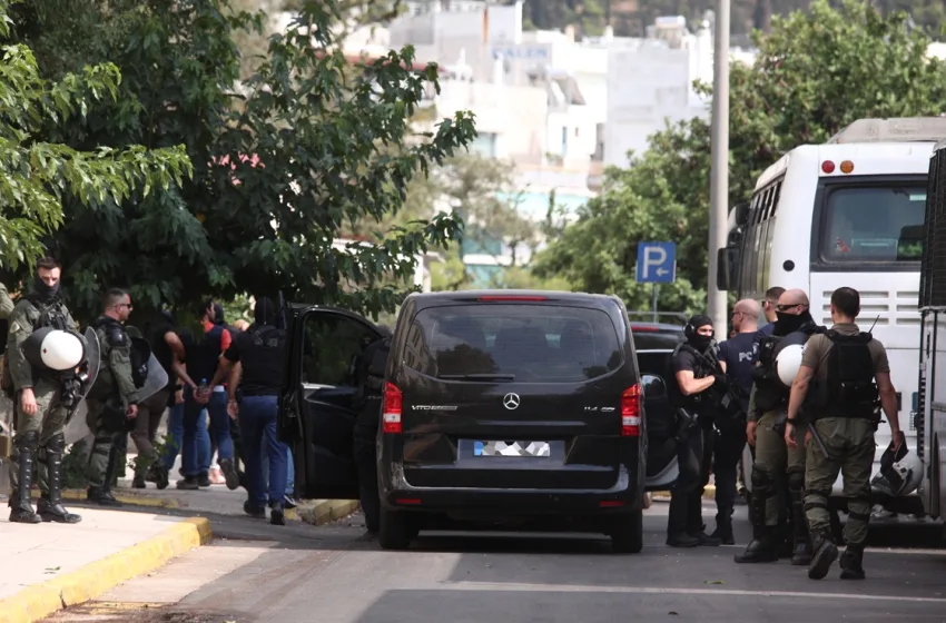  Marfin: Ποιοι είναι οι συλληφθέντες και η 46χρονη που δηλώνει αθώα-Οι ύποπτοι 08, 10, 11