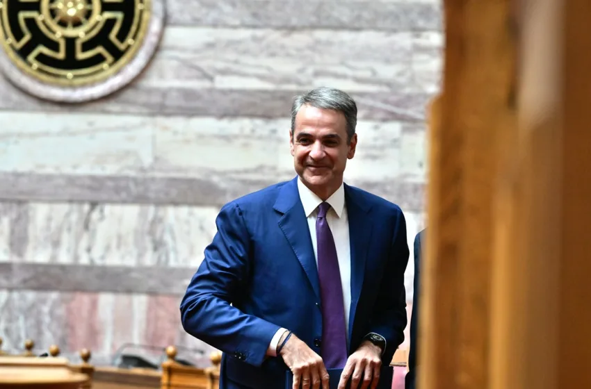  Μητσοτάκης: Σήμα για εκλογές το 2027, σήμανε συναγερμό για την ακρίβεια στα καύσιμα λόγω Ορμούζ