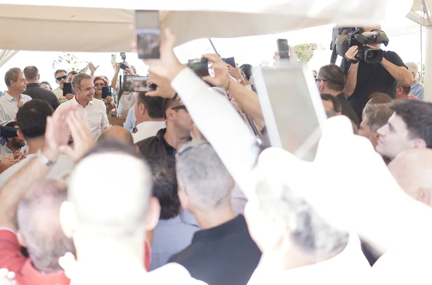  Μητσοτάκης: “Μπηχτή” σε Σαμαρά για το ’93-“Φρένο” στα σενάρια για κάλπες το φθινόπωρο-Έμφαση σε καθημερινότητα-ανάπτυξη