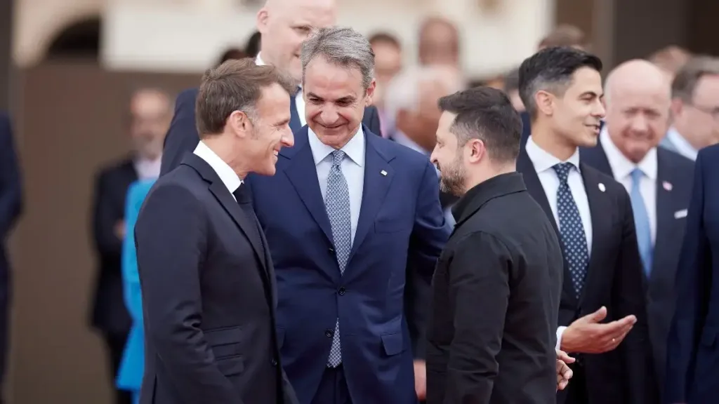mitsotakis macron zelenski