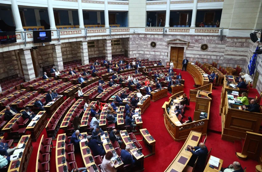  Κοινοβουλευτική Ομάδα του ΣΥΡΙΖΑ με…  9+2+1 βουλευτές