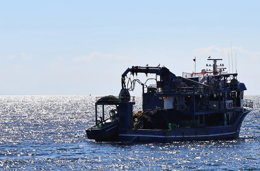  Τι δηλώνουν πηγές του Λιμενικού για τα τουρκικά αλιευτικά σε Σάμο, Φούρνους, Πάτμο
