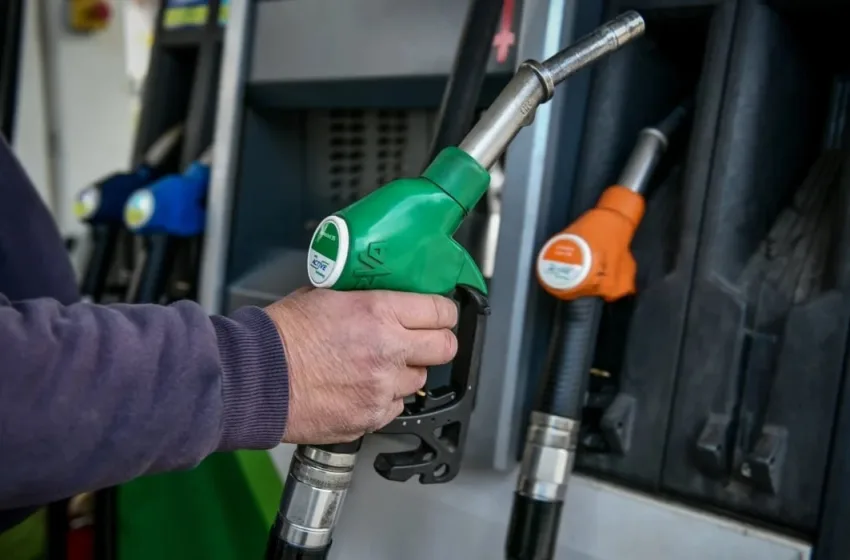  Βούλα: Επεισόδιο σε πρατήριο υγρών καυσίμων- Περιέλουσε 92χρονο πελάτη με πετρέλαιο