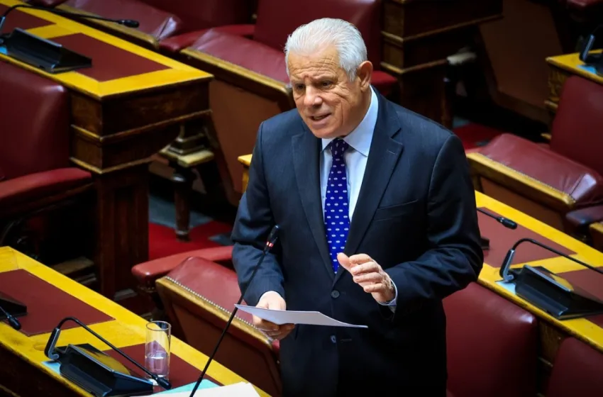  Βλάχος: Ερώτηση απευθείας σε Μητσοτάκη για τα “σπιτάκια ανακύκλωσης”