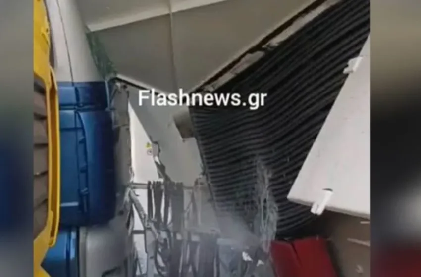  Χανιά: Νέο βίντεο μέσα από το φορτηγό πλοίο μετά τη σύγκρουση