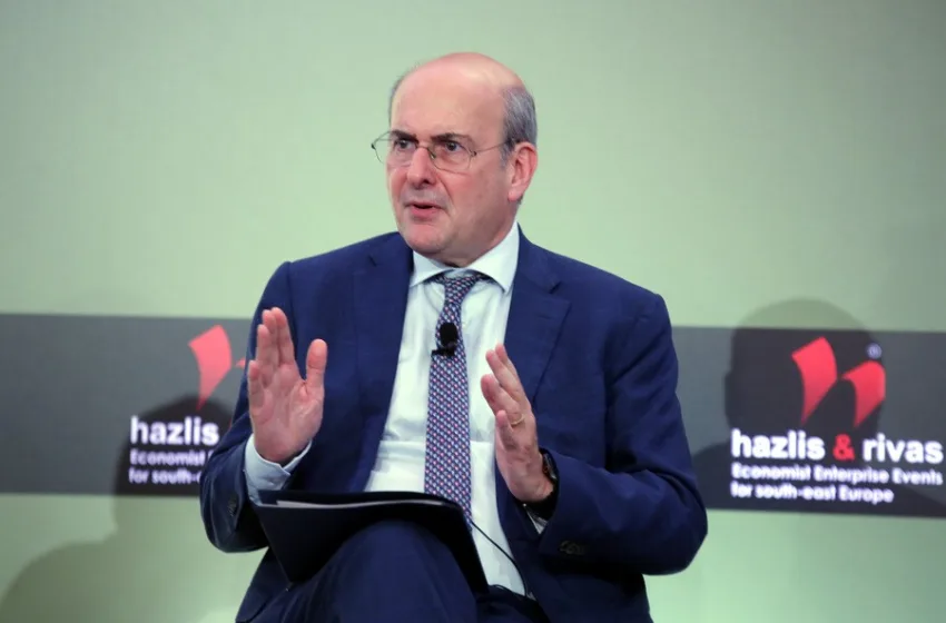  Χατζηδάκης από Economist: Τα ψέματα και η ασχετοσύνη θα πάνε τη χώρα πίσω- Οκτώ στόχοι για την Ελλάδα του 2030