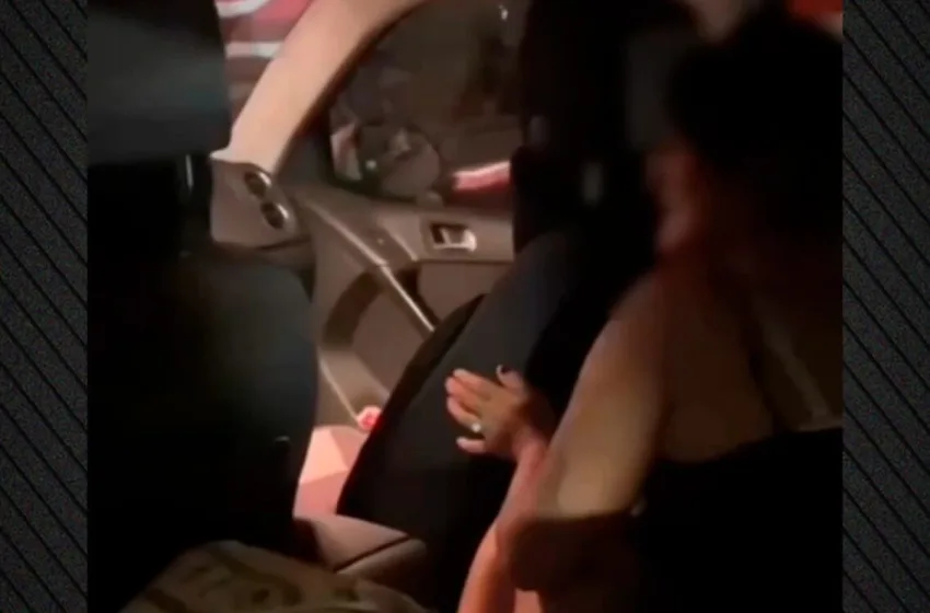  Παράνομο ζευγάρι στην Τουρκία έγινε viral-Tους έπιασαν στα πράσα σε πάρκινγκ εμπορικού κέντρου 