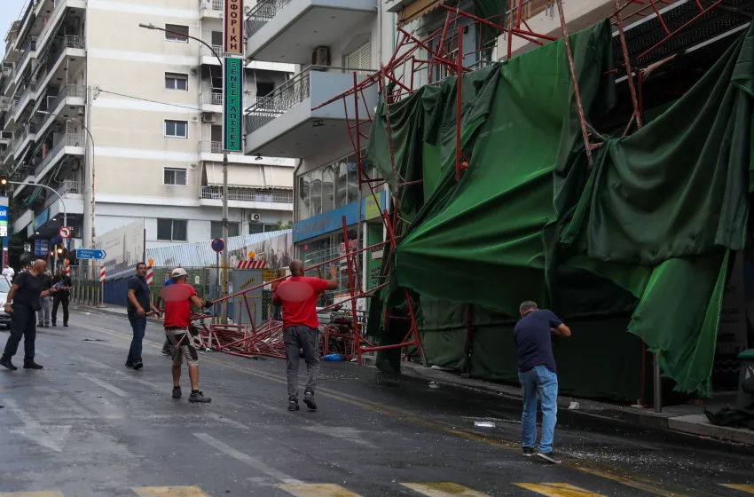  “Πέρασε η ζωή μου μπροστά από τα μάτια μου” – Τι είπε ο διανομέας που καταπλακώθηκε από σκαλωσιά