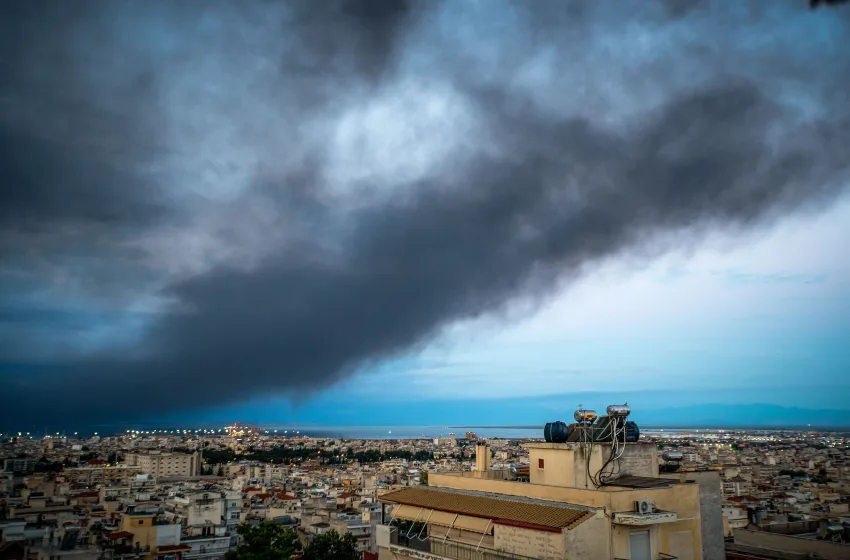  Πότε υποχωρεί το τοξικό νέφος πάνω από τη Θεσσαλονίκη – Τι πρέπει να προσέχουμε