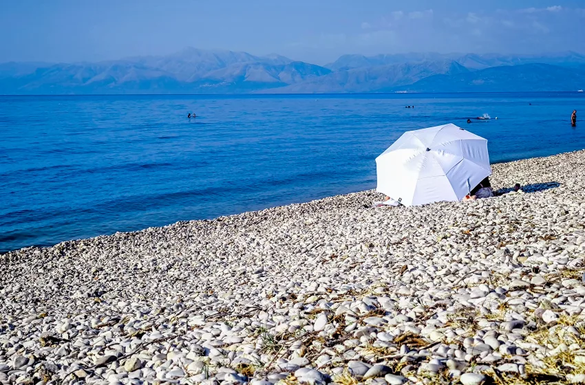 Καιρός: Μικρή εξασθένηση των ανέμων και υψηλές θερμοκρασίες