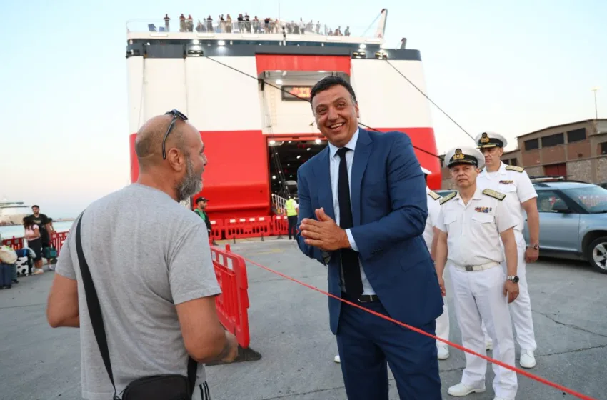  Κικίλιας από Πειραιά: “Η τουριστική περίοδος δεν έχει τελειώσει”