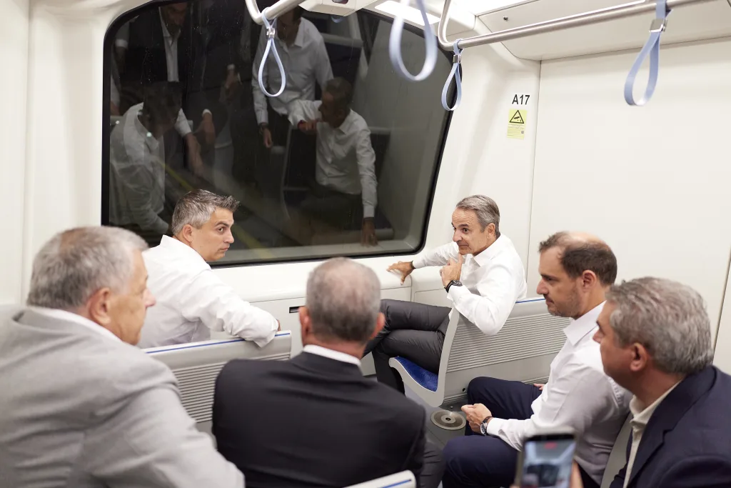 Μητσοτάκης: Πήγε με το μετρό στη Μίκρα για τα εγκαίνια της επέκτασης προς Καλαμαριά 2 7066041
