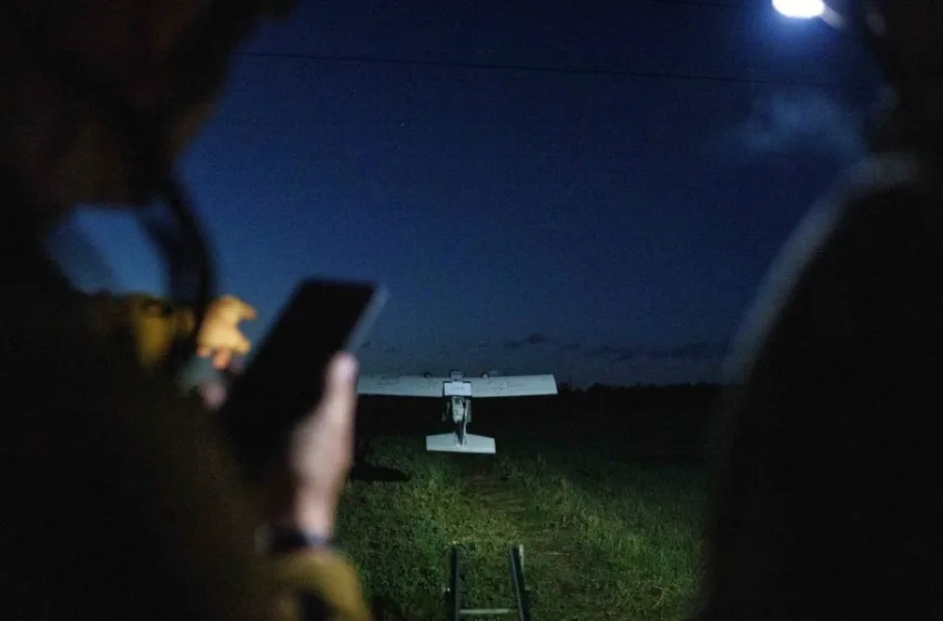  Το Κίεβο αρνείται ότι το drone είχε στόχο τη Βουλγαρία μετά την έκρηξη του drone–Η Σόφια εγκαλεί τον Ουκρανό πρέσβη