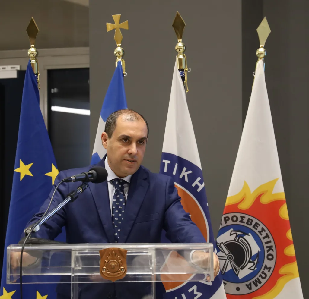 Ο Κώστας Κατσαφάδος αναλύει στο libre τα μέτρα για τους πυρόπληκτους-Ταχύτερη διαδικασία για ελαφρές ζημιές 3 IMG 0401
