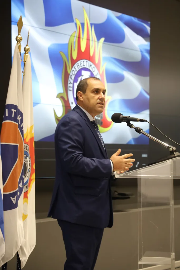 Ο Κώστας Κατσαφάδος αναλύει στο libre τα μέτρα για τους πυρόπληκτους-Ταχύτερη διαδικασία για ελαφρές ζημιές 4 IMG 0411