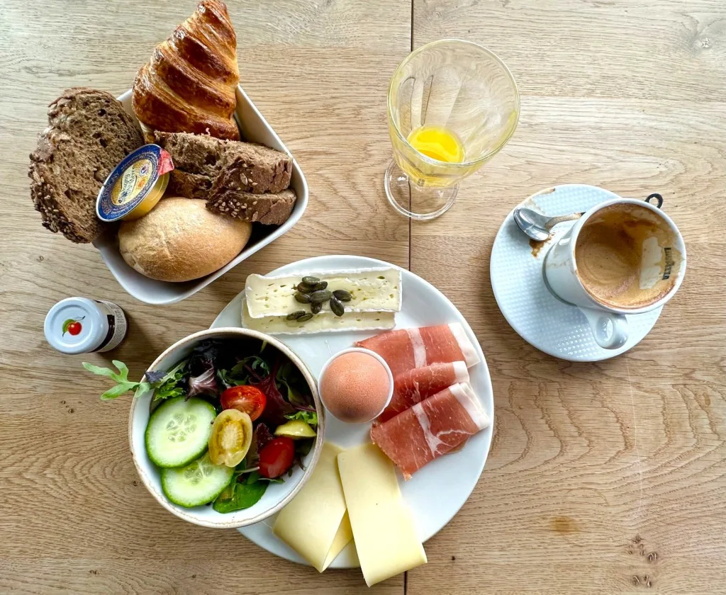 breakfast