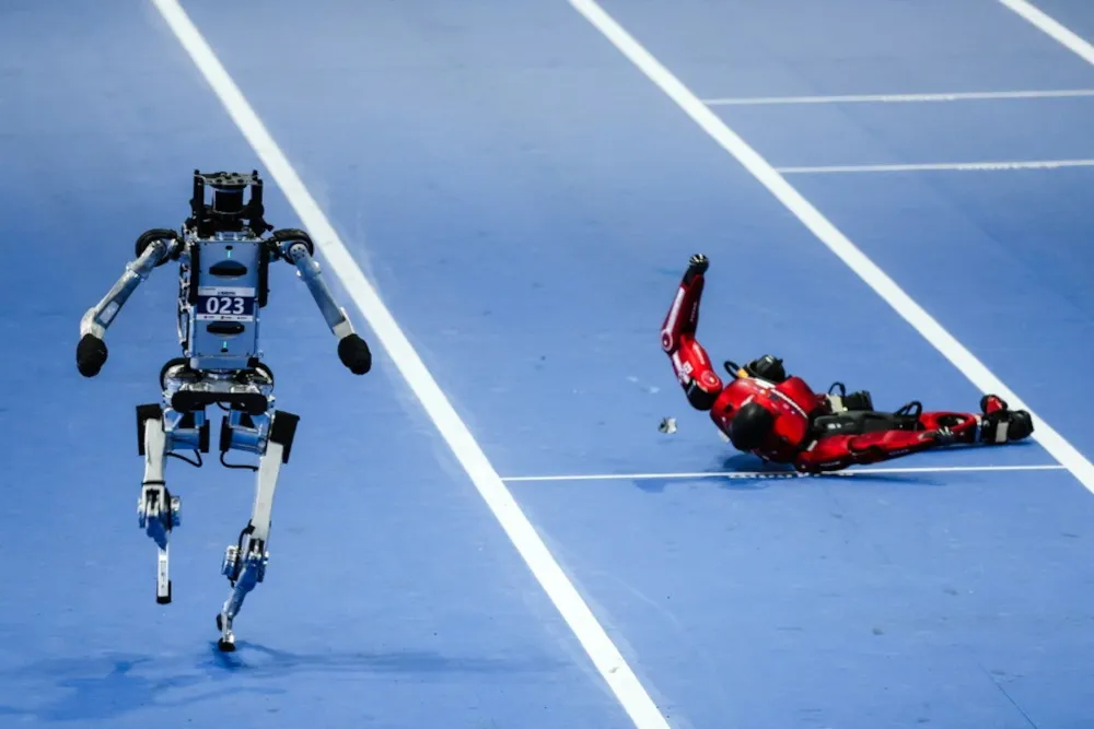 china robot games bolt