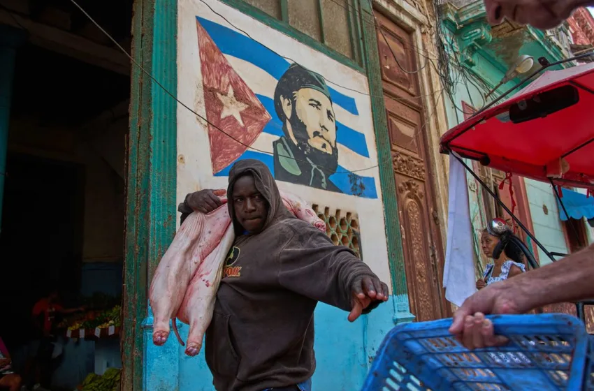  Πώς ο Τραμπ θέλει να “στραγγαλίσει” την οικονομία της Κούβας