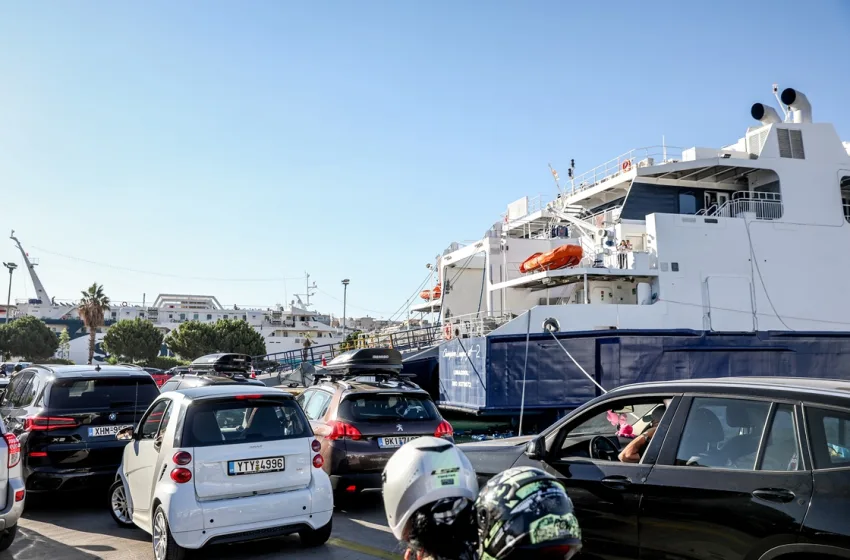  Μεγάλο κύμα εκδρομέων Δεκαπενταύγουστου-Ασφυξία στα λιμάνια, αυξημένη κίνηση στους δρόμους, μέτρα της τροχαίας