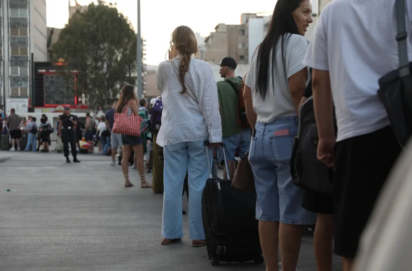  Απαγορευτικό απόπλου από Ραφήνα, Λαύριο-Μετ’ εμποδίων οι αναχωρήσεις από Πειραιά