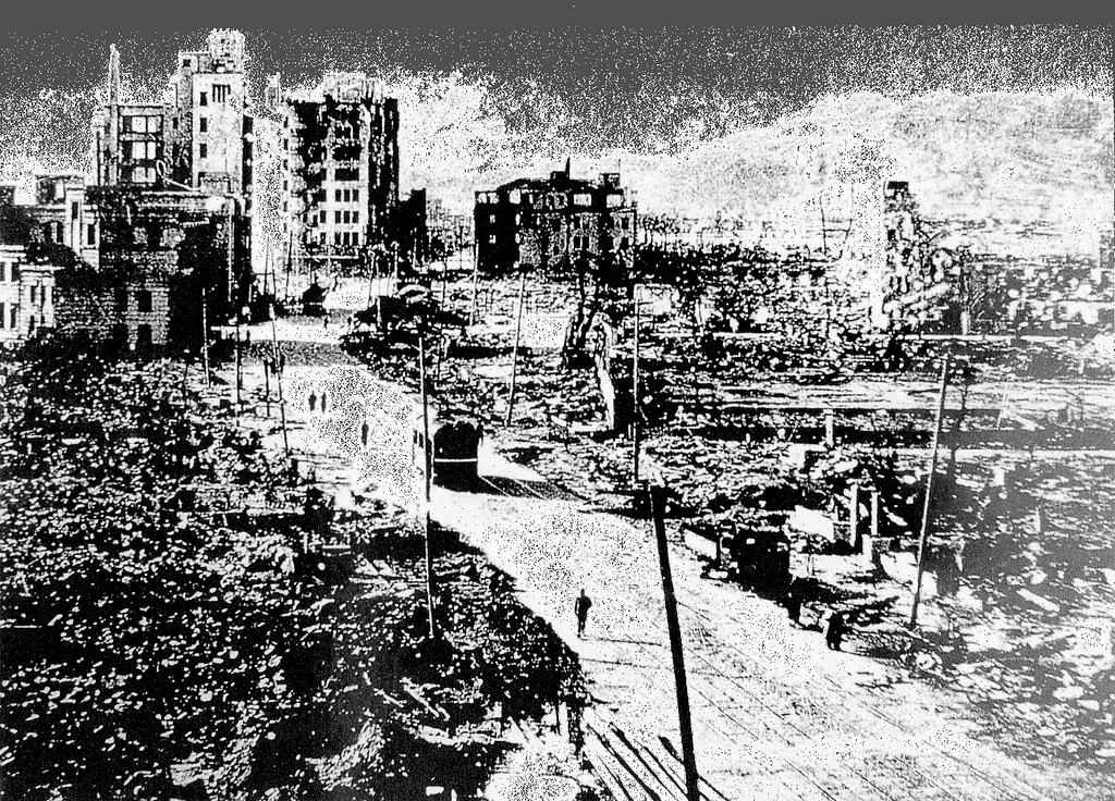 Η στιγμή που εξαφανίστηκε η Χιροσίμα - 80 χρόνια μετά την ατομική βόμβα το ερώτημα παραμένει: Γιατί; 6 image 10