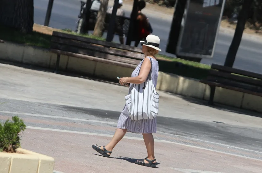  Καύσωνας: 40+ και σήμερα Κυριακή- Έως τα μέσα της εβδομάδας η θερμή εισβολή