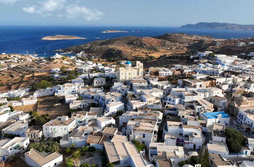 Κίμωλος: Νέα στοιχεία για τον θάνατο 17χρονου- “Έπιασε το τηλέφωνο του μπάνιου και τελείωσε…”