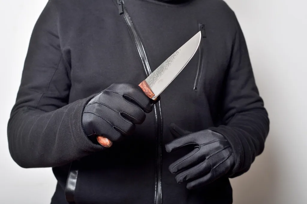 knife
