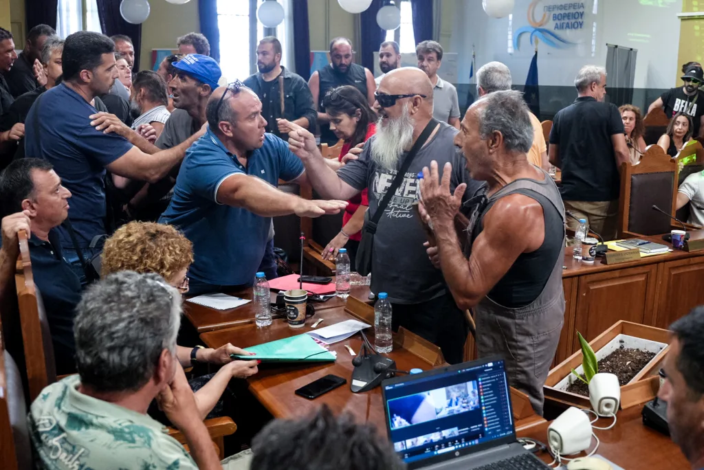 Μυτιλήνη: Ένταση, φωνές, κλίμα οργής στη Λέσβο από κτηνοτρόφους και παραιτήσεις 4 lesvos ktinotrofia