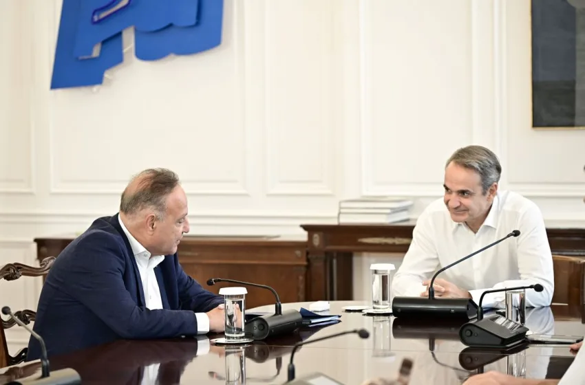  Μητσοτάκης με Αγγελούδη στο Μαξίμου: “Θα έχουμε μία καινούργια ΔΕΘ το 2030”